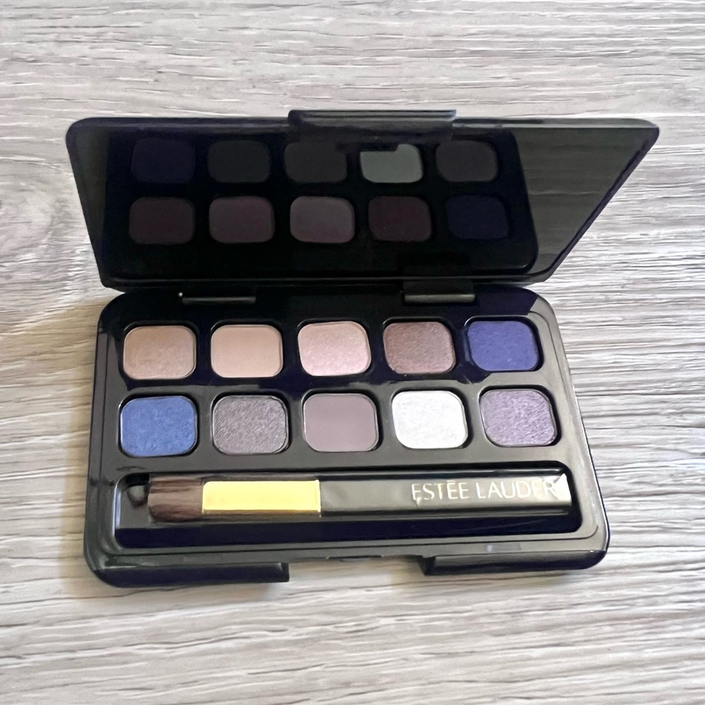 (New) Estee Lauder 10 color eyeshadow palette, travel size